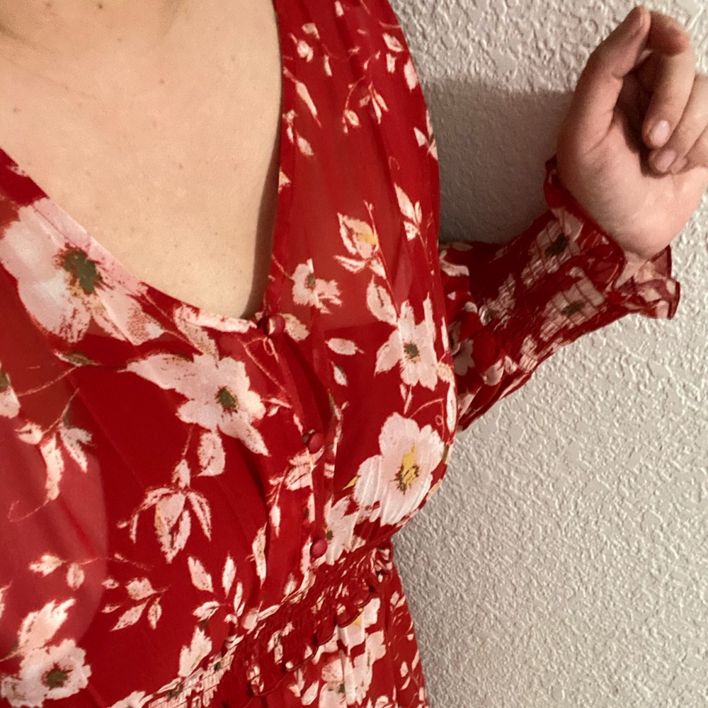 Red floral dress ❤️🍒🌹